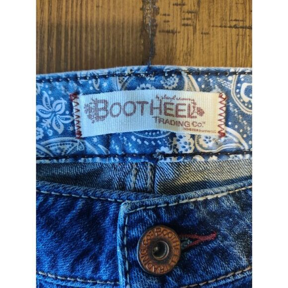 BootHeel Trading Co. Kennett Capri Jeans - Picture 6 of 6